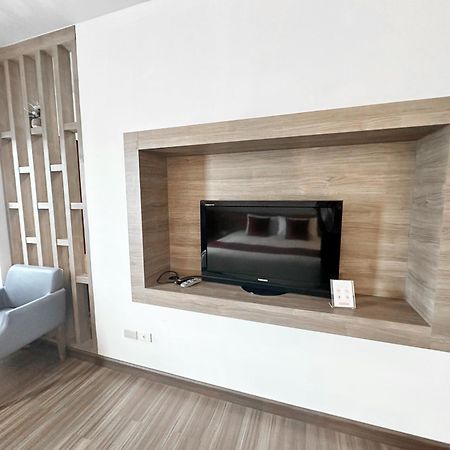 Akelada Hotel Nang Rong Zewnętrze zdjęcie