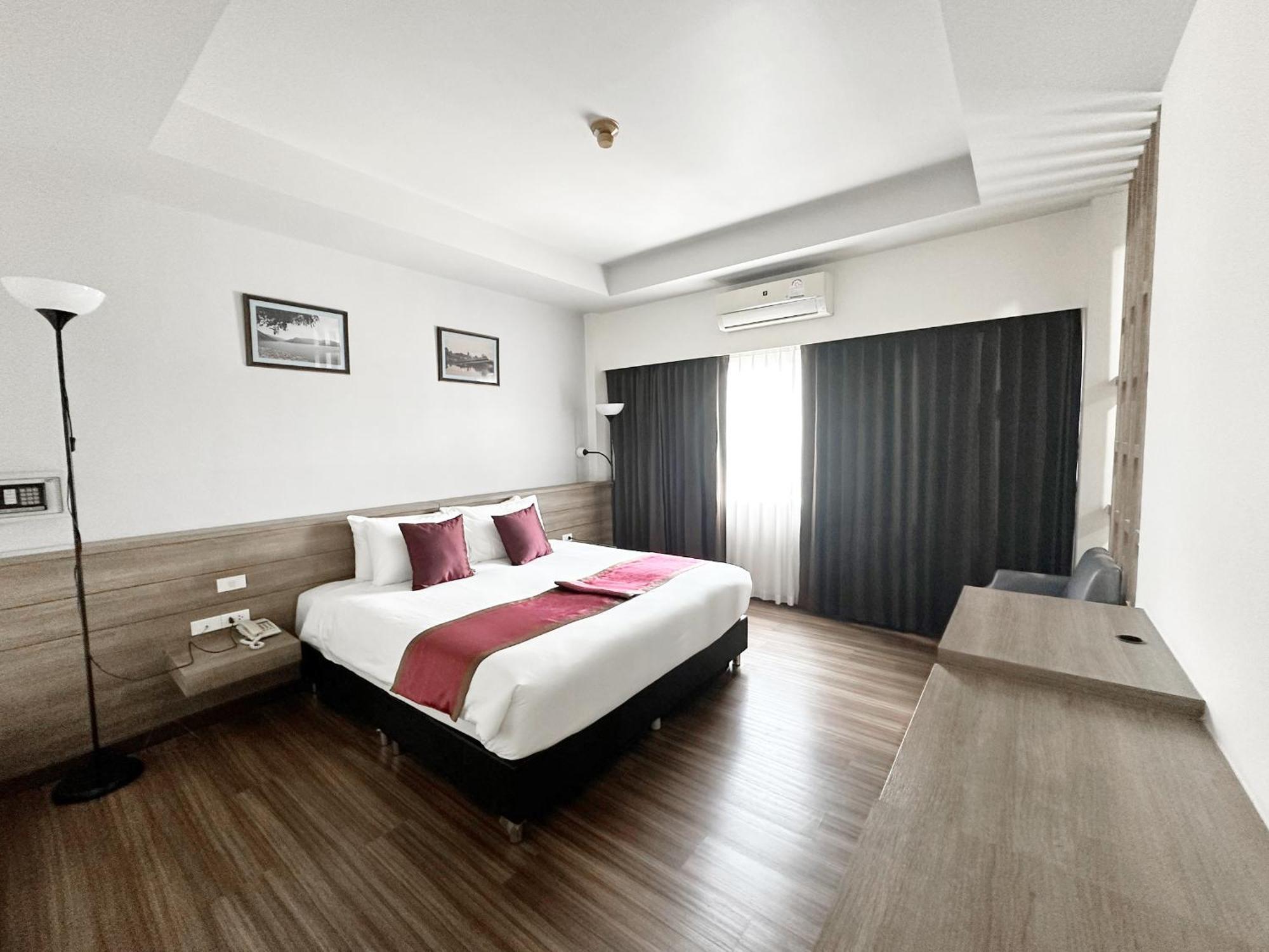 Akelada Hotel Nang Rong Zewnętrze zdjęcie