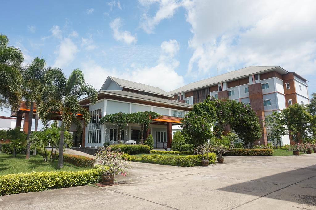Akelada Hotel Nang Rong Zewnętrze zdjęcie