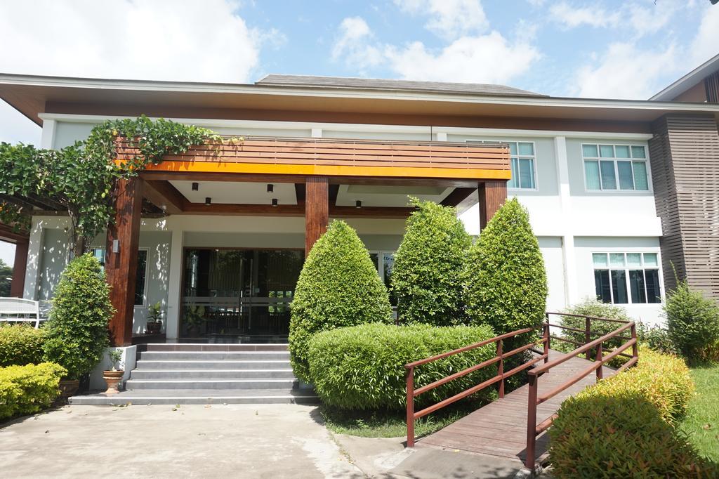 Akelada Hotel Nang Rong Zewnętrze zdjęcie